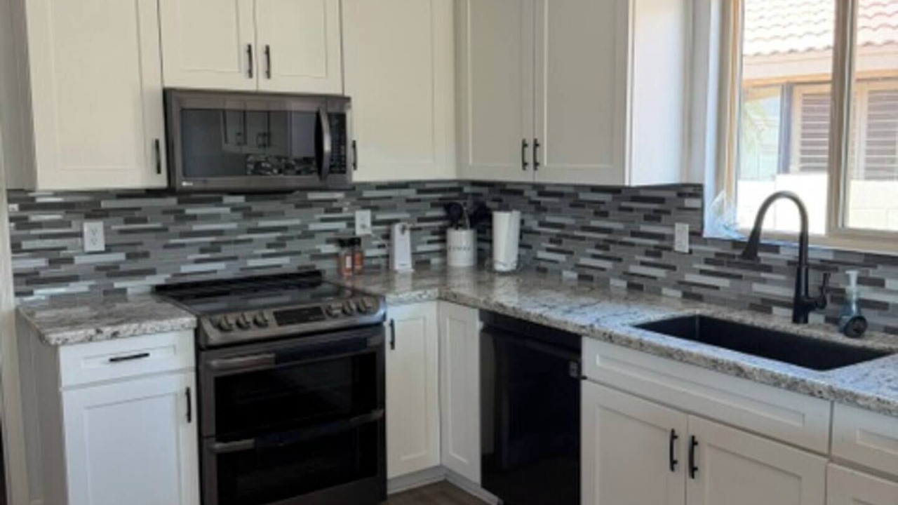 Photo of Kitchen in Cottonwood