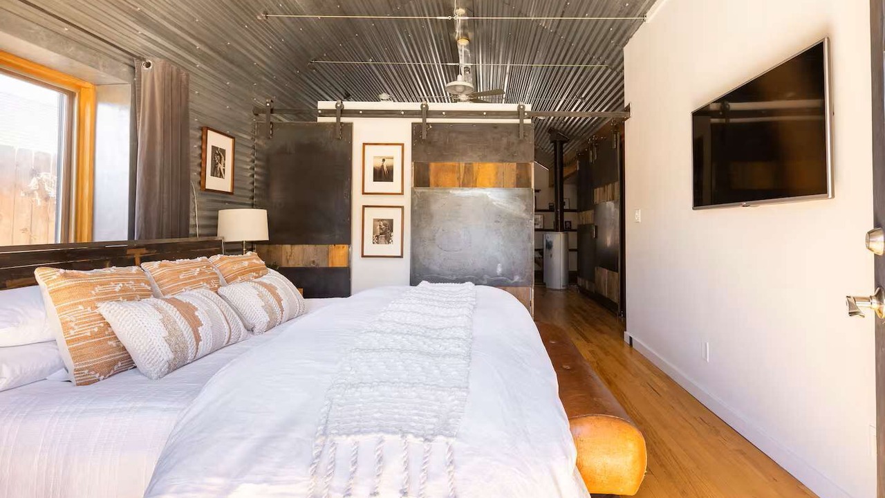 Photo of Bedroom in Southside