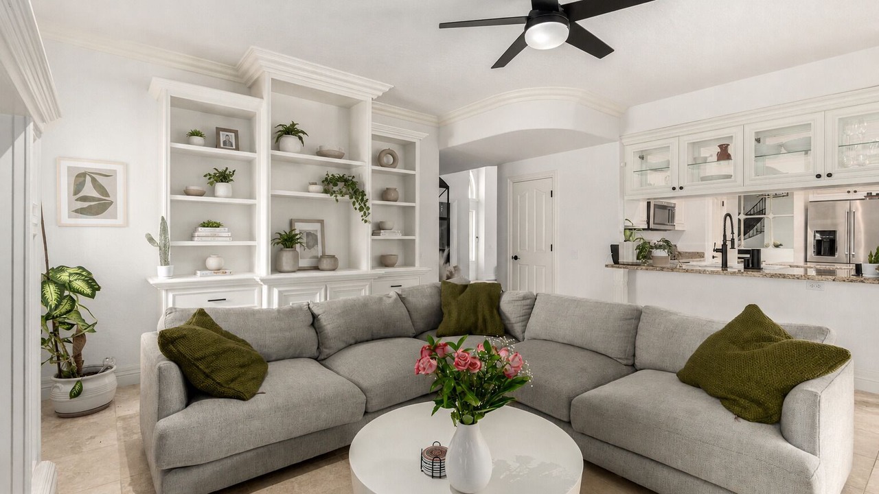 Photo of Livingroom in Val Vista Lakes