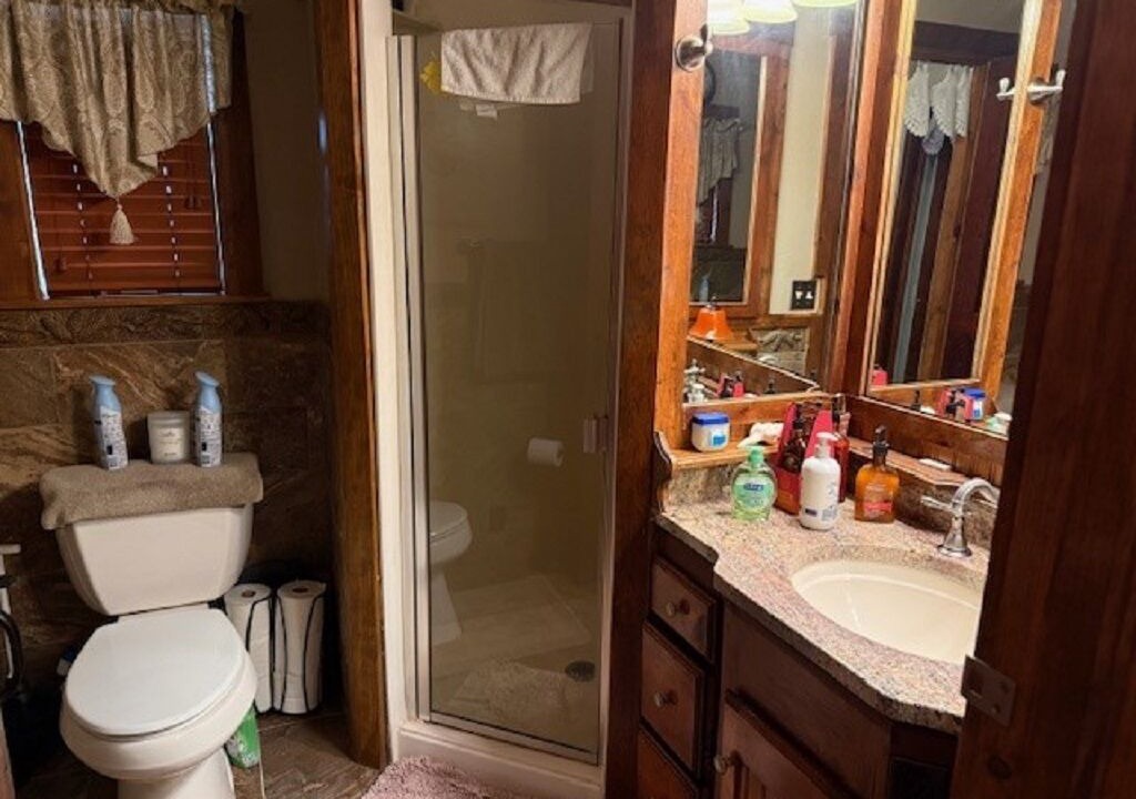 Photo of Bathroom in Mountain Club