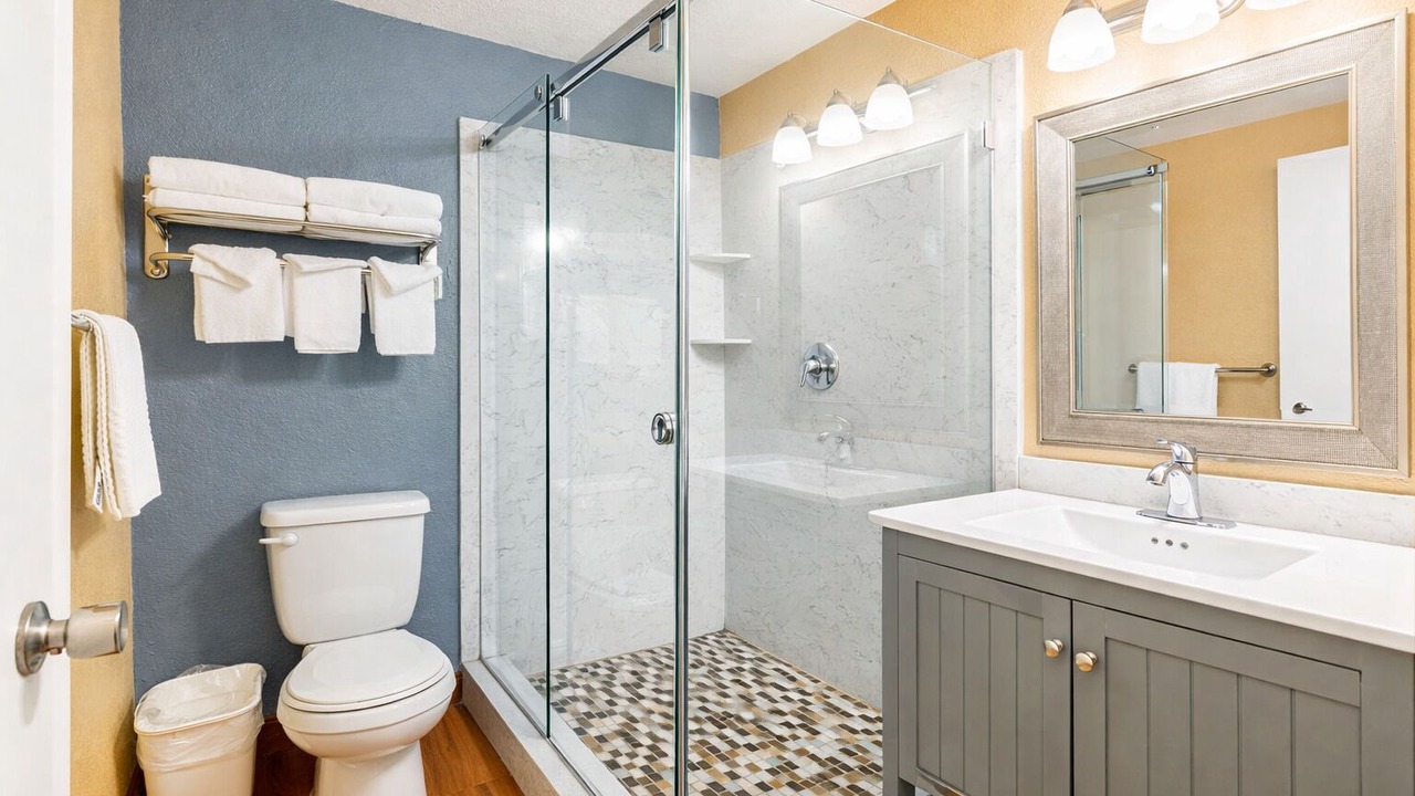 Photo of Bathroom in Loma Alta