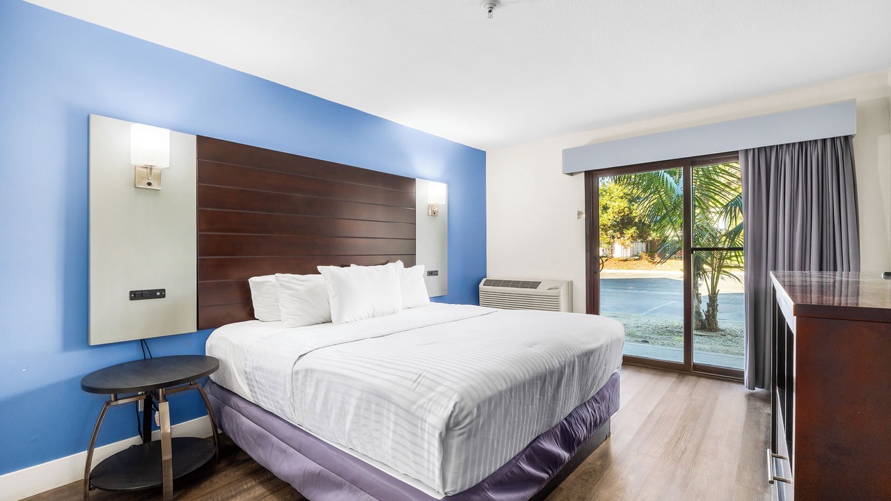 Photo of Bedroom in Westside Santa Cruz