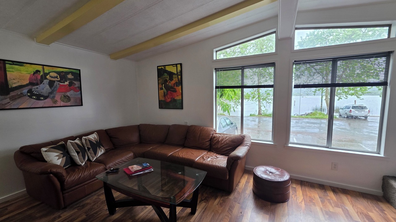 Photo of Livingroom in Clear Lake