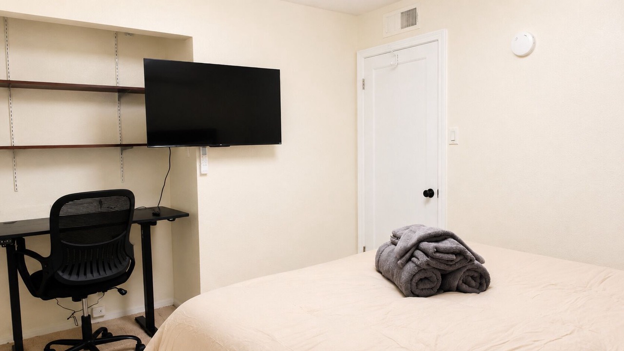 Photo of Bedroom in Coalinga