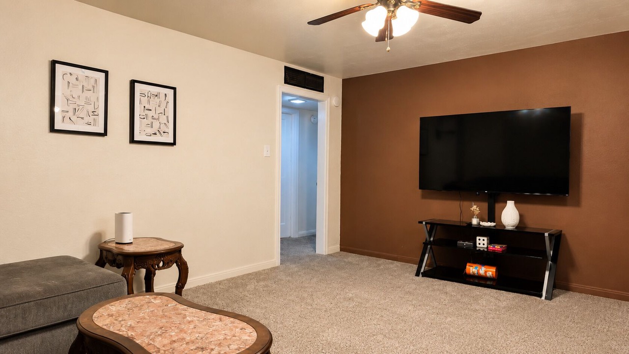 Photo of Livingroom in Coalinga