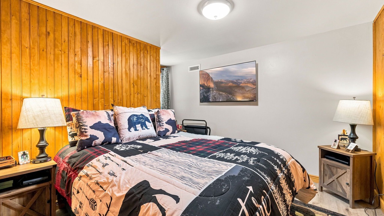 Photo of Bedroom in Phoenix Lake-Cedar Ridge