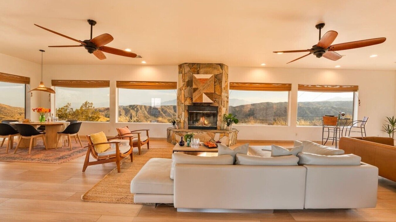 Photo of Livingroom in Morongo Valley