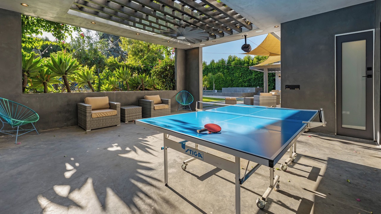 Photo of Patio Balcony in Encino