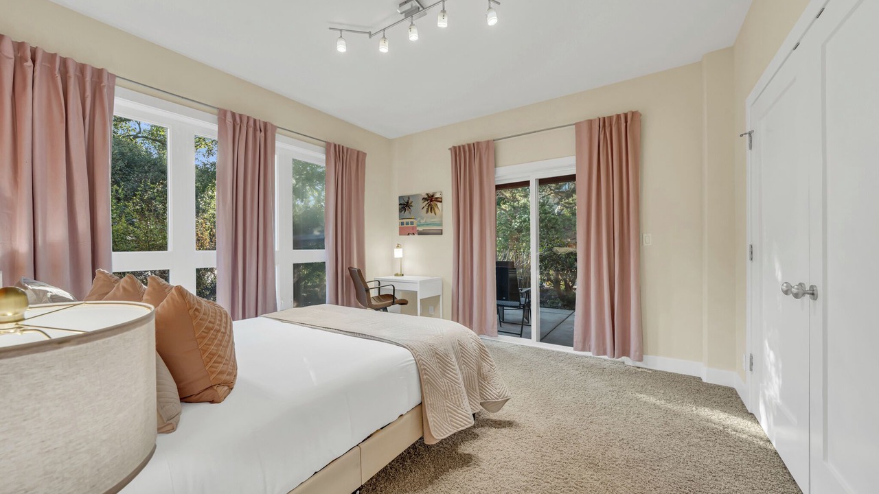 Photo of Bedroom in Point Richmond