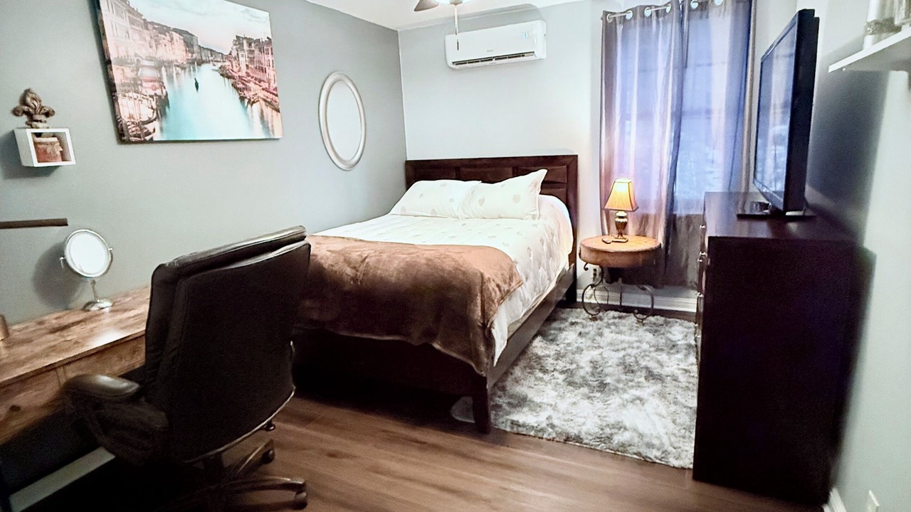 Photo of Bedroom in Wrightwood