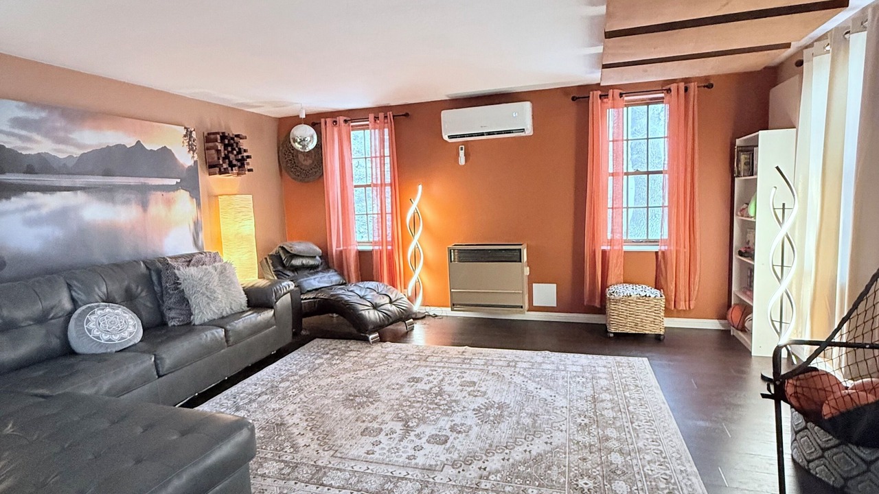 Photo of Livingroom in Wrightwood