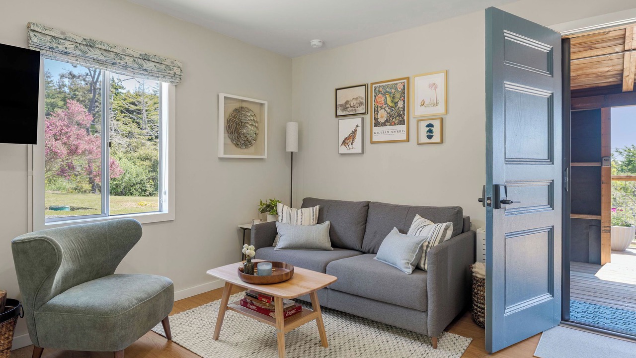 Photo of Livingroom in Gualala