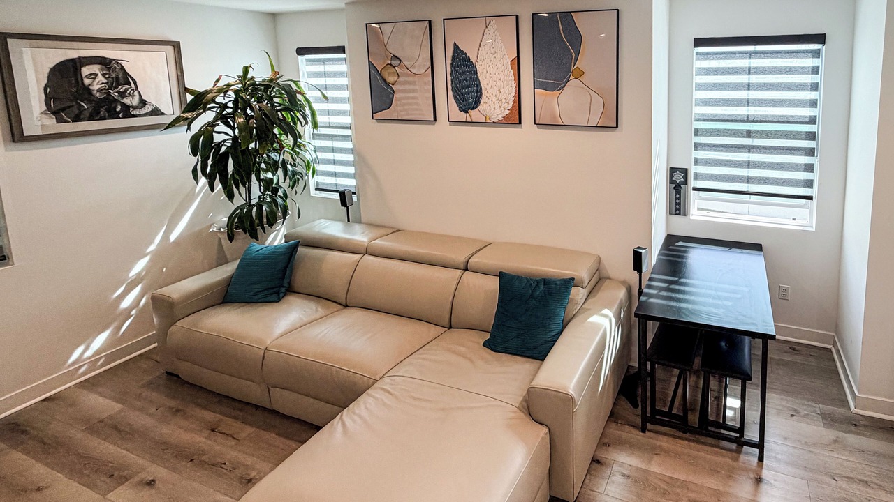 Photo of Livingroom in North Long Beach