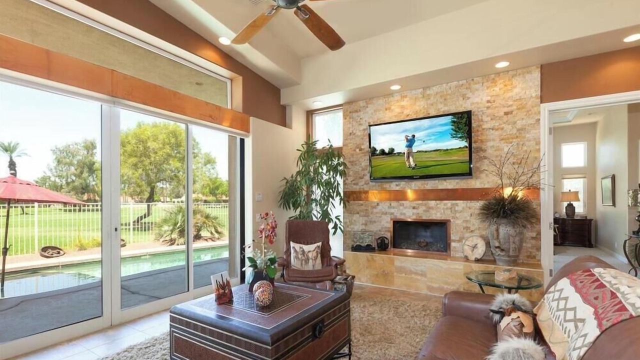 Photo of Livingroom in Bermuda Dunes