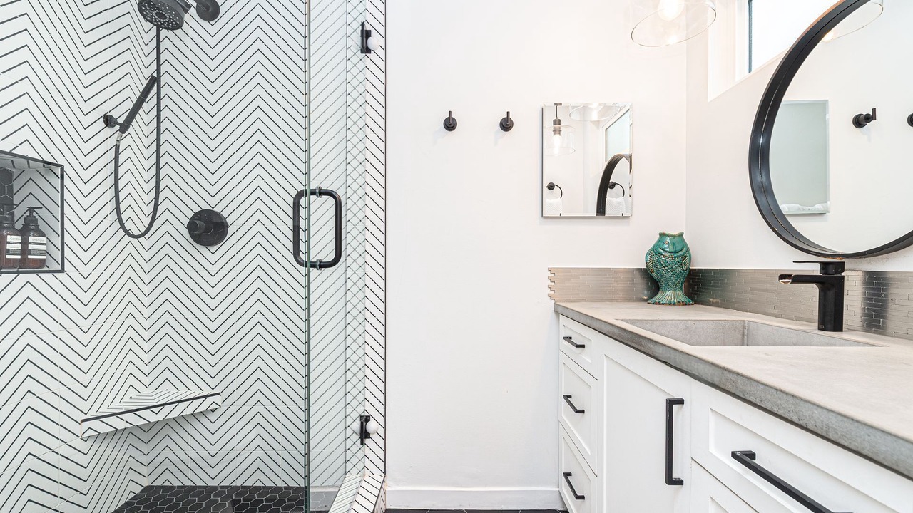 Photo of Bathroom in Balboa Island