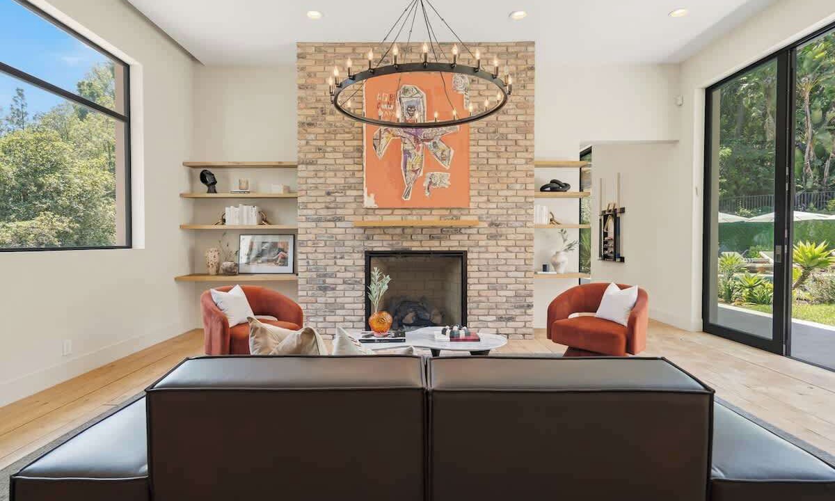 Photo of Livingroom in Beverly Hills