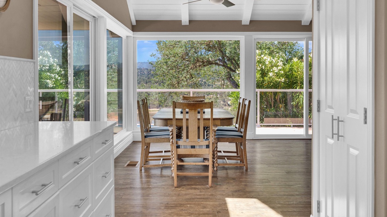 Photo of Outdoor in Oak Shores