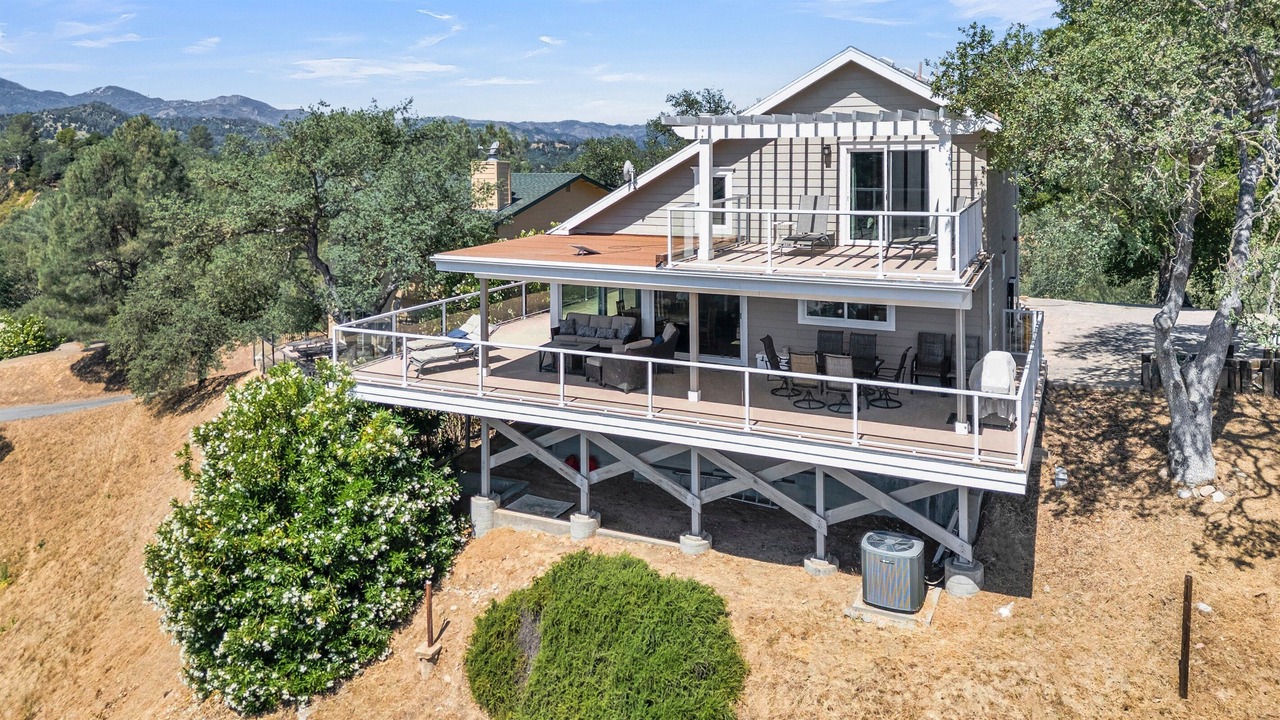 Photo of Outdoor in Oak Shores