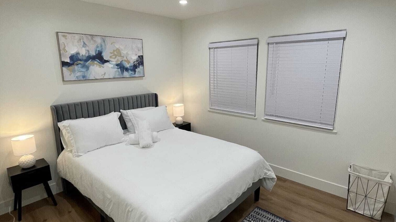 Photo of Bedroom in Burbank