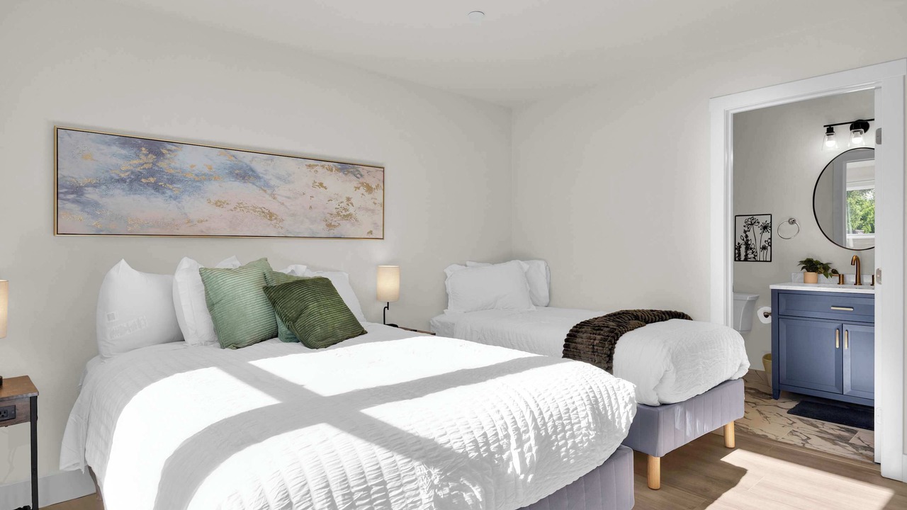 Photo of Bedroom in Reno/Tahoe Airport