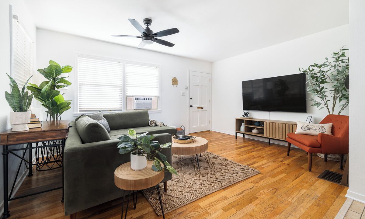 Photo of Livingroom in Oroville