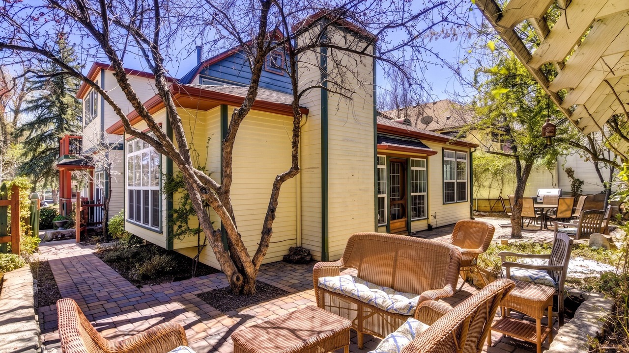 Photo of Outdoor in Nob Hill