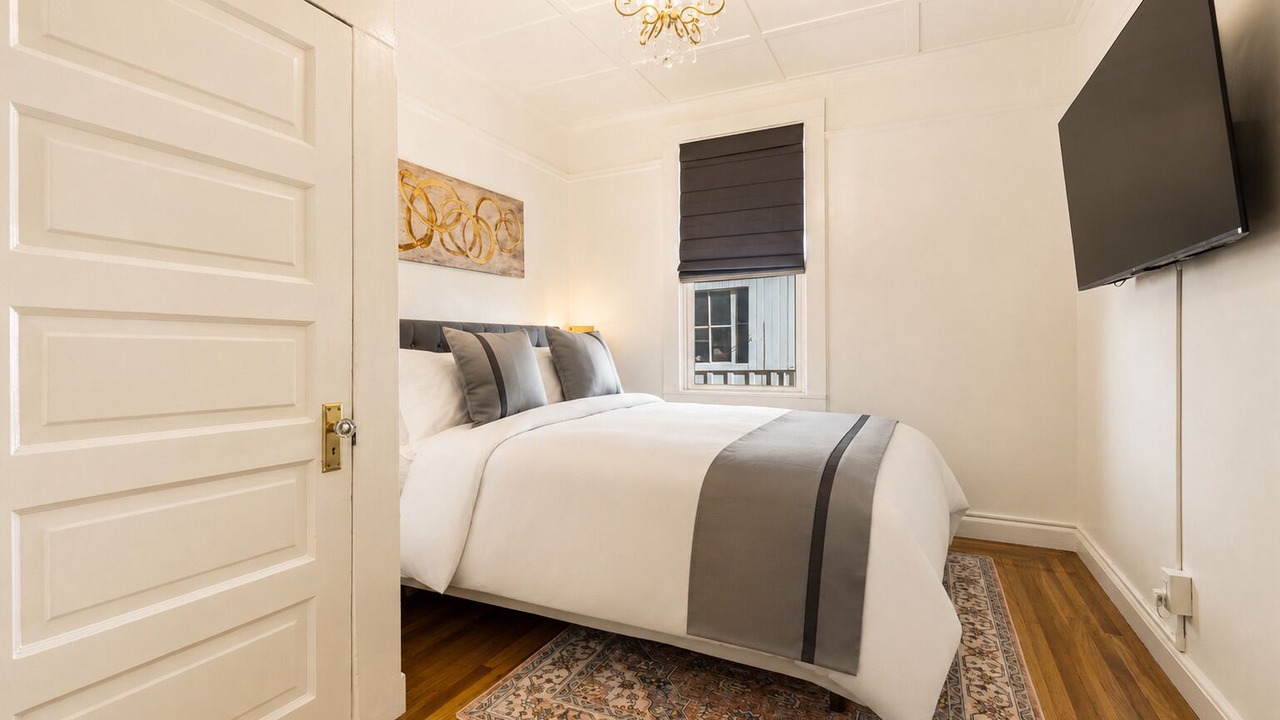 Photo of Bedroom in Fisherman's Wharf