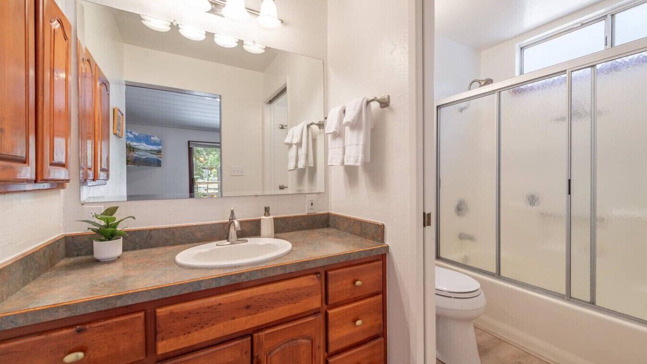 Photo of Bathroom in McKinney Estates