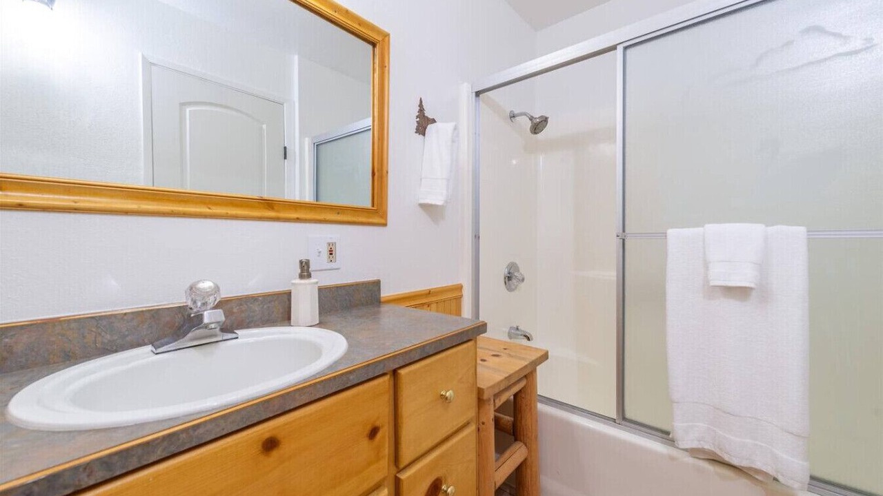 Photo of Bathroom in McKinney Estates