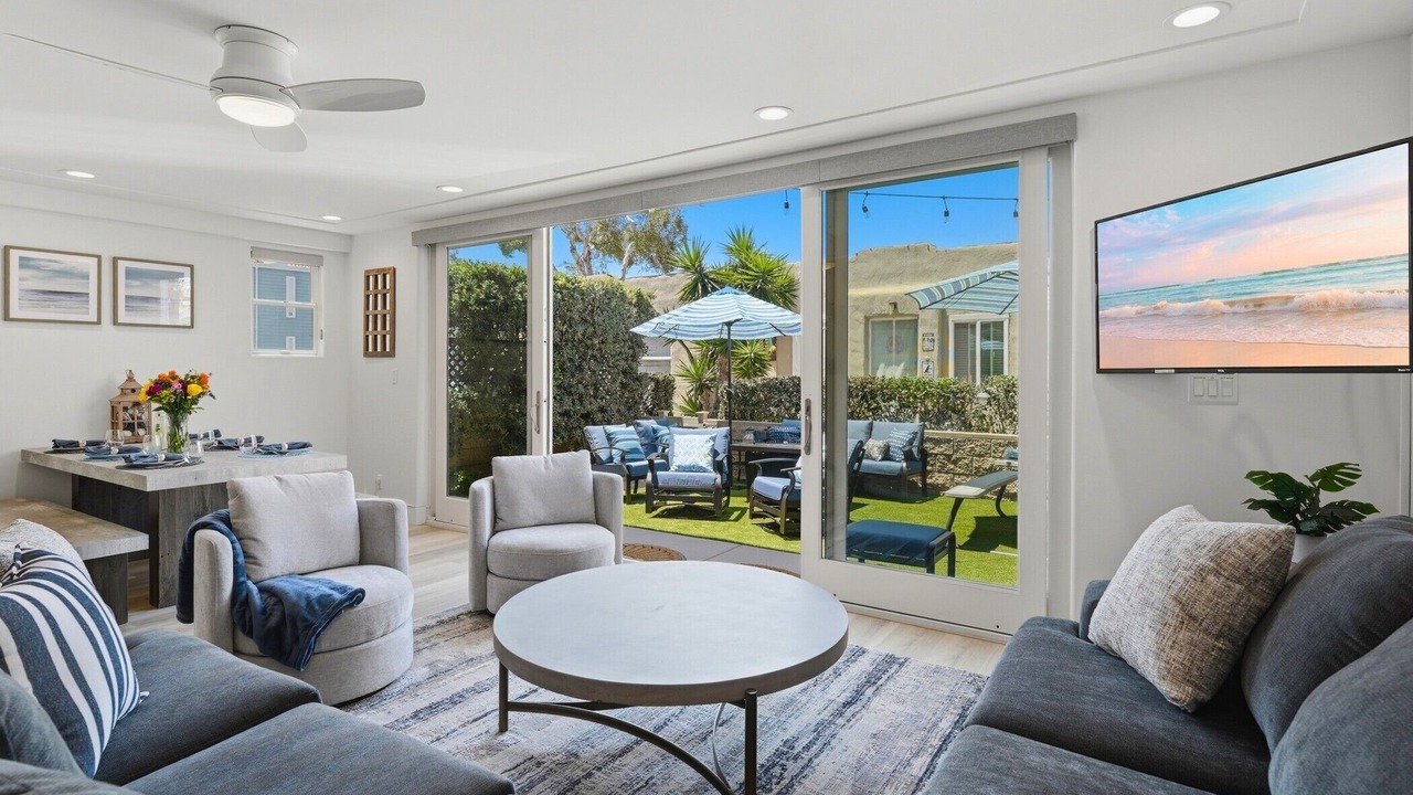 Photo of Livingroom in South Mission Beach