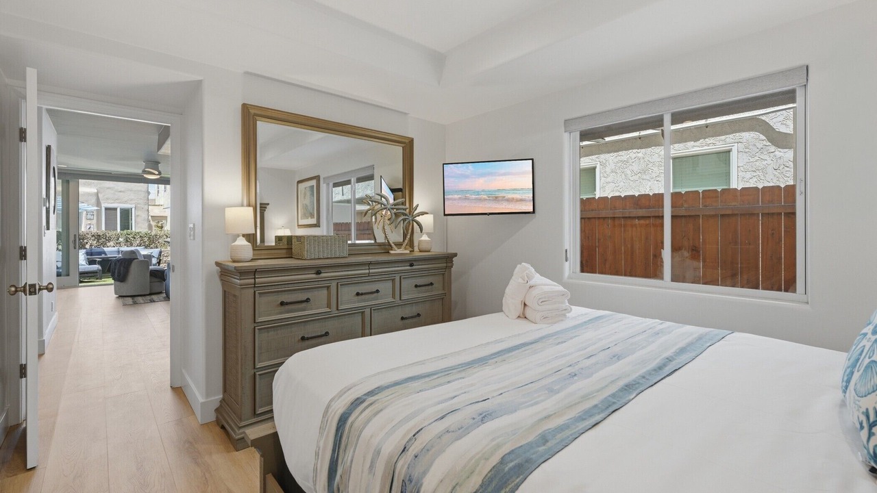 Photo of Bedroom in South Mission Beach
