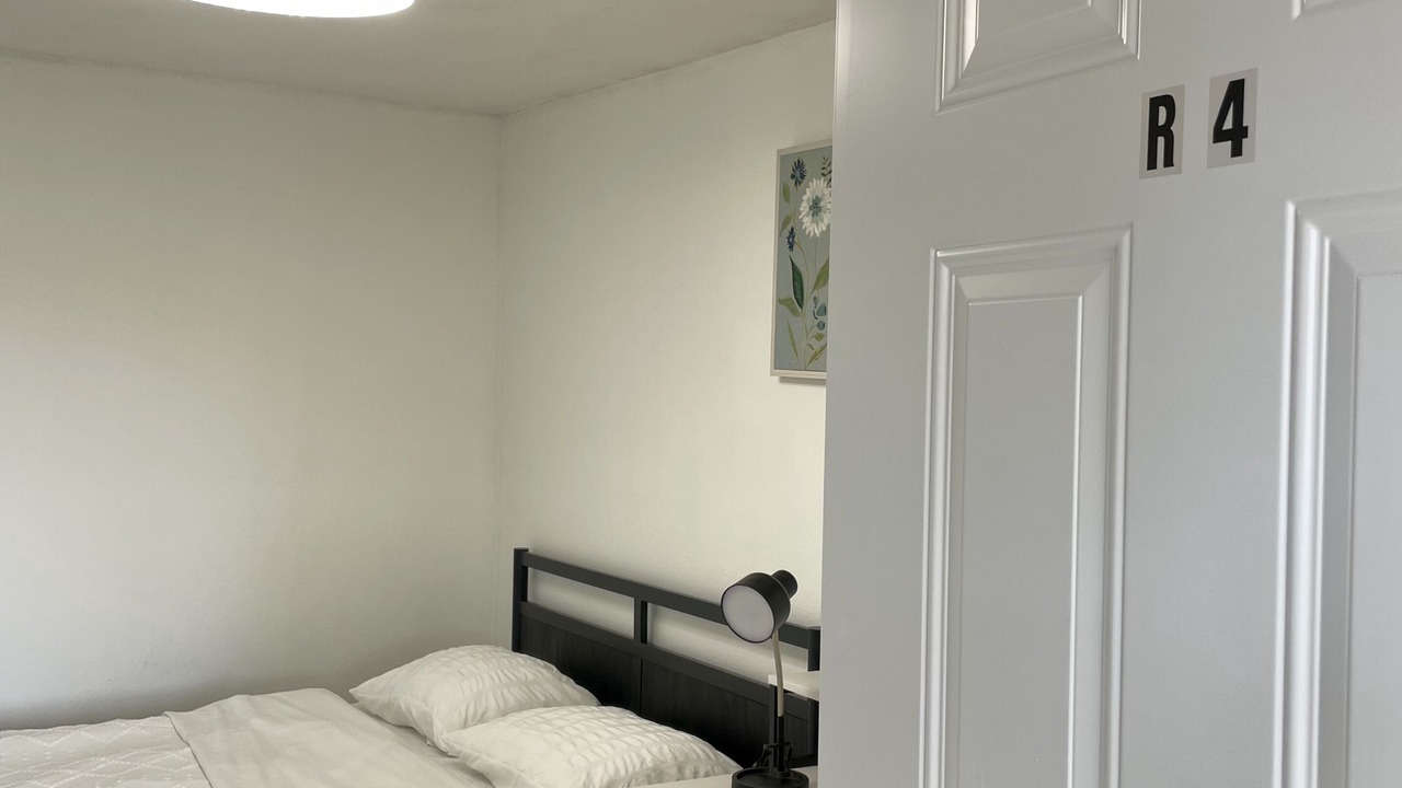 Photo of Bedroom in Central Escondido