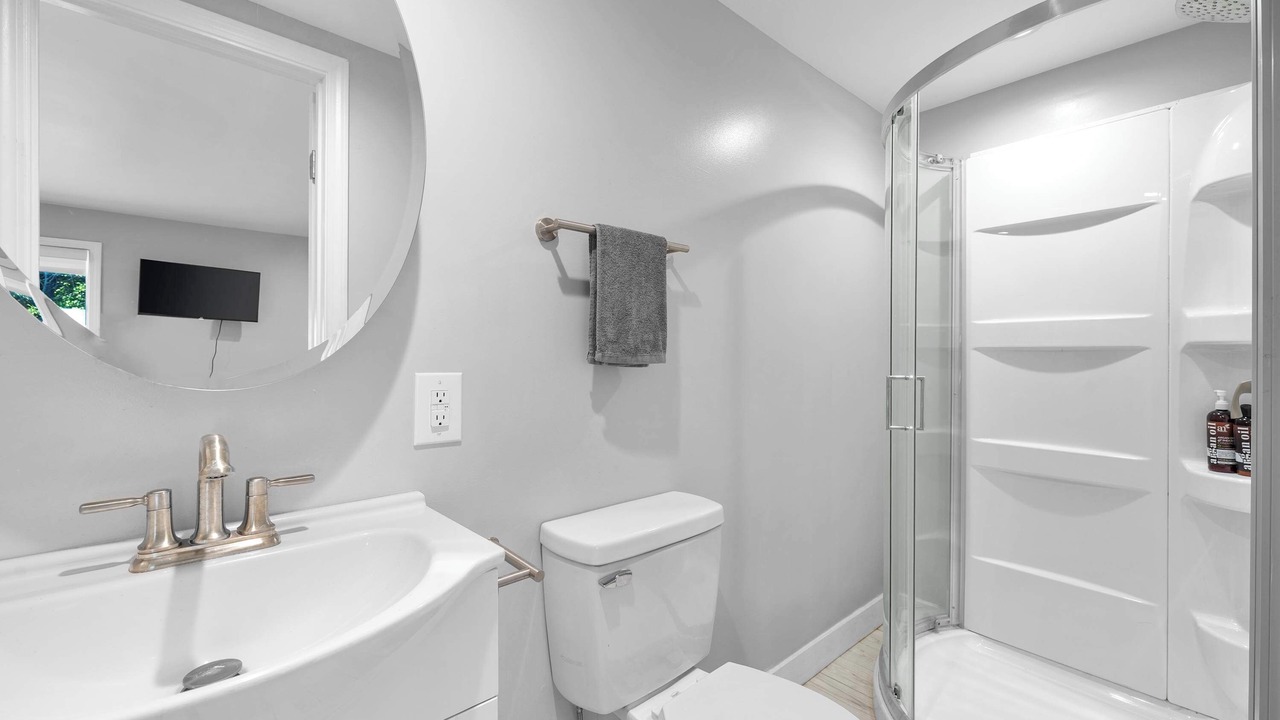 Photo of Bathroom in Pico - Robertson