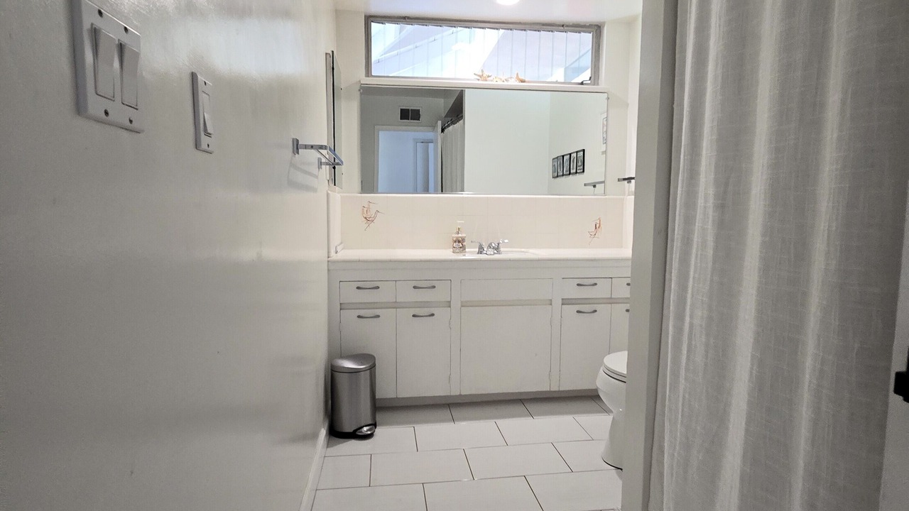 Photo of Bathroom in La Canada Flintridge