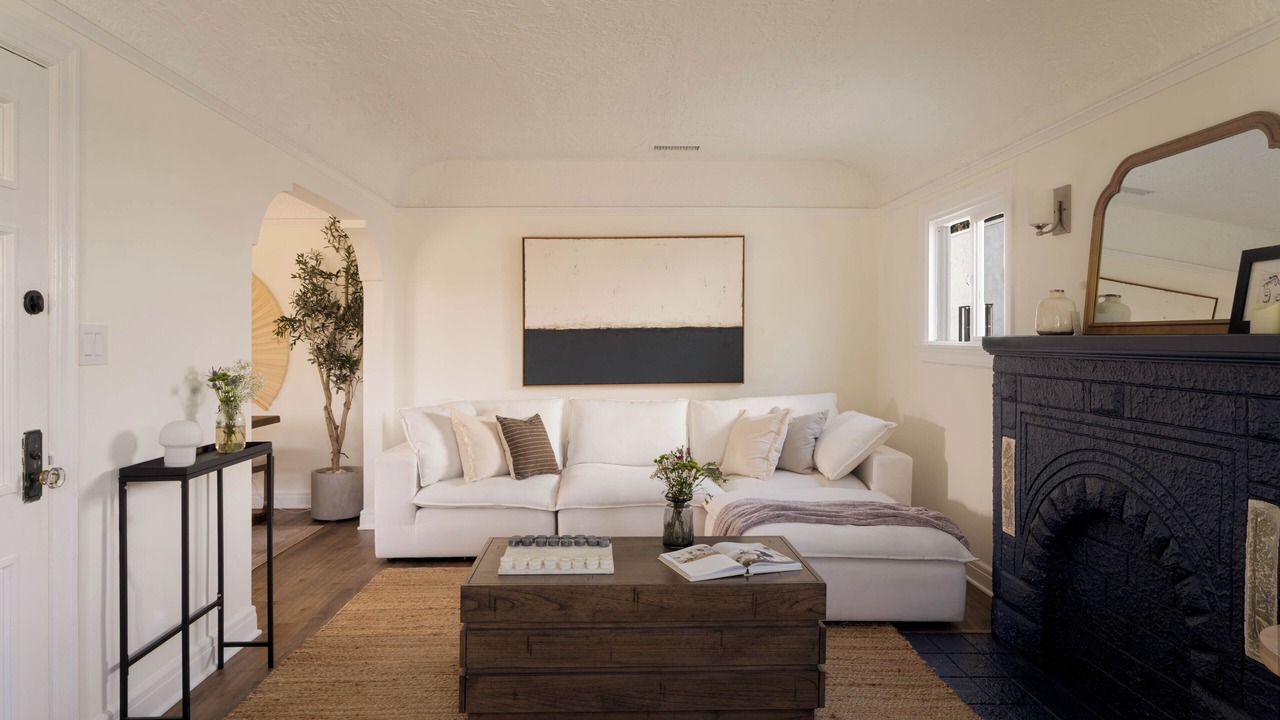 Photo of Livingroom in Los Angeles