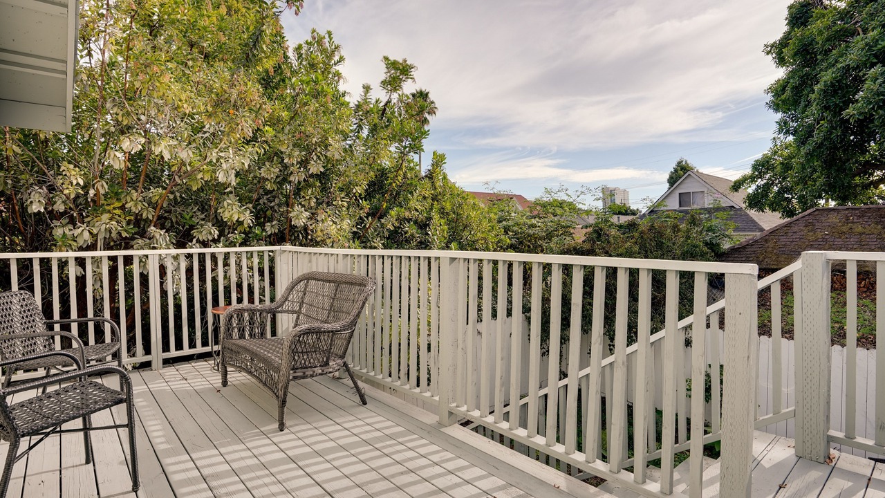 Photo of Patio Balcony in Longfellow