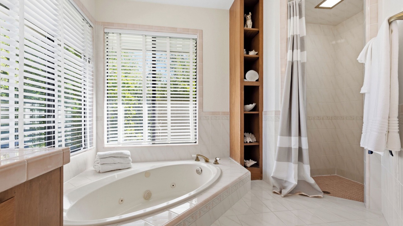 Photo of Bathroom in Apple Hill