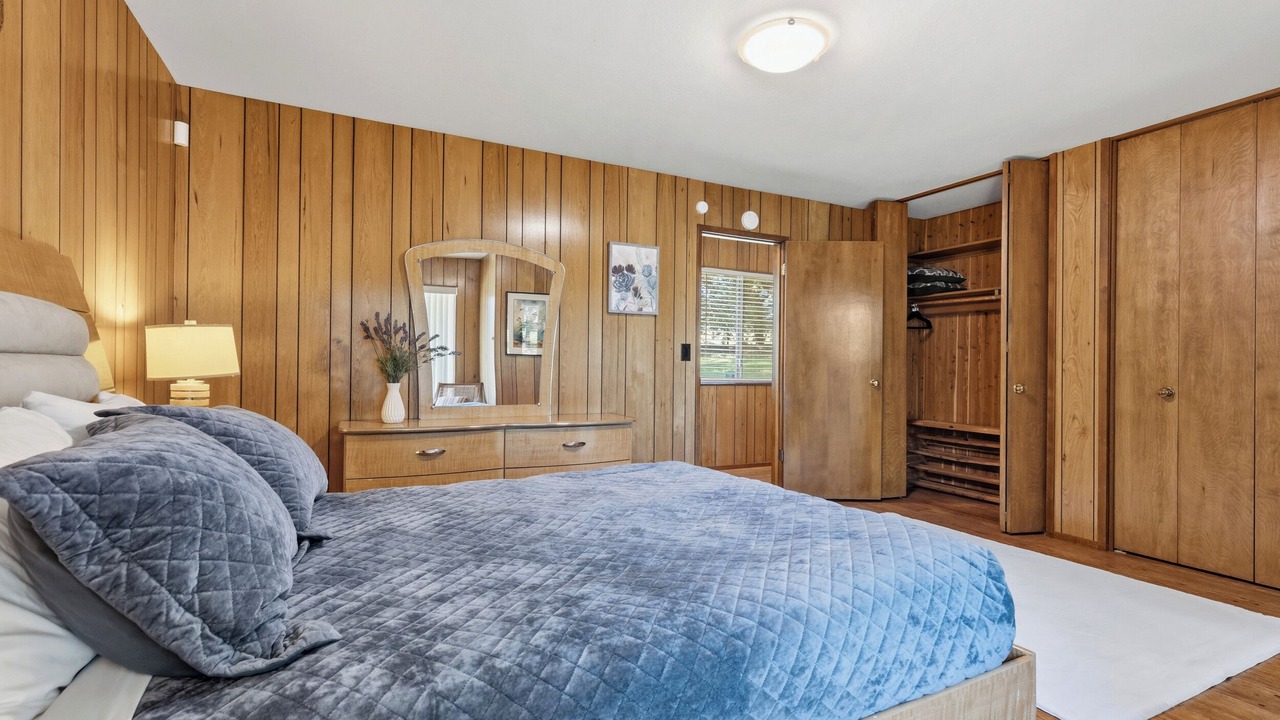 Photo of Bedroom in Apple Hill