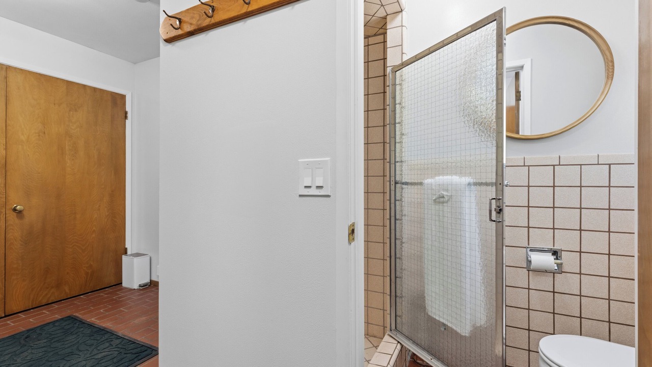 Photo of Bathroom in Apple Hill