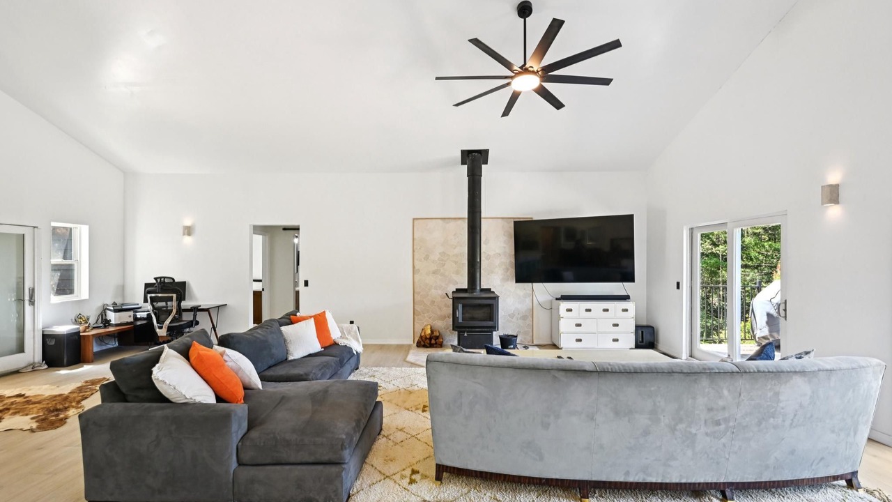 Photo of Livingroom in Gualala