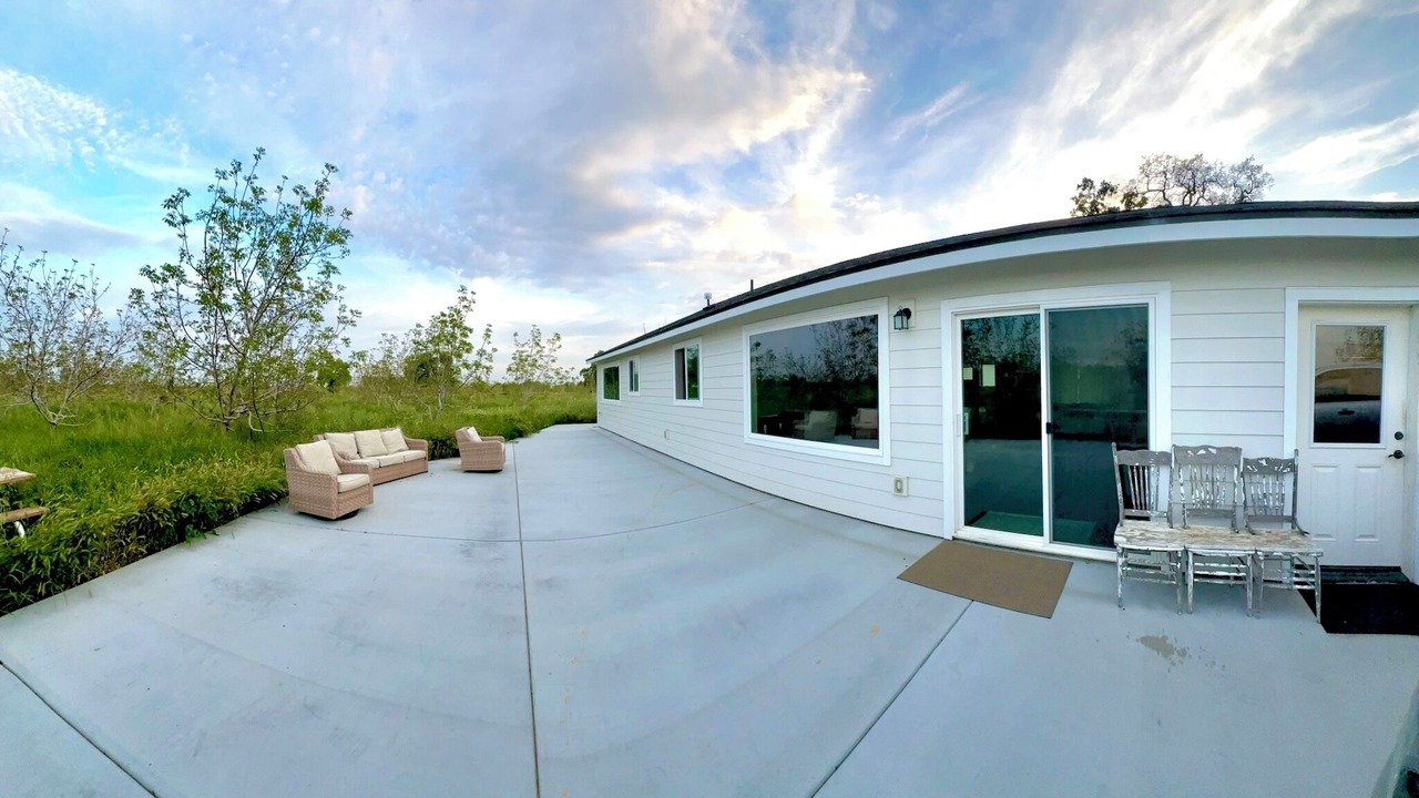 Photo of Patio Balcony in Flournoy