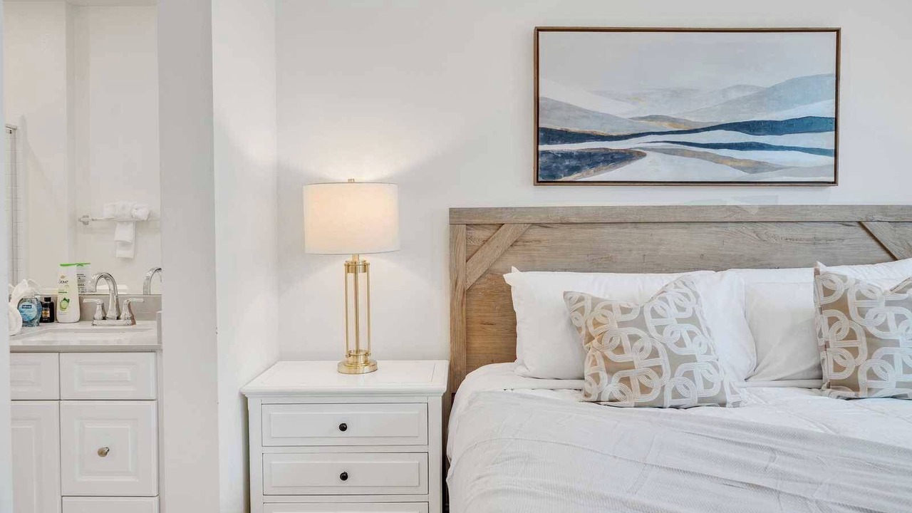 Photo of Bedroom in Irvine Business Complex