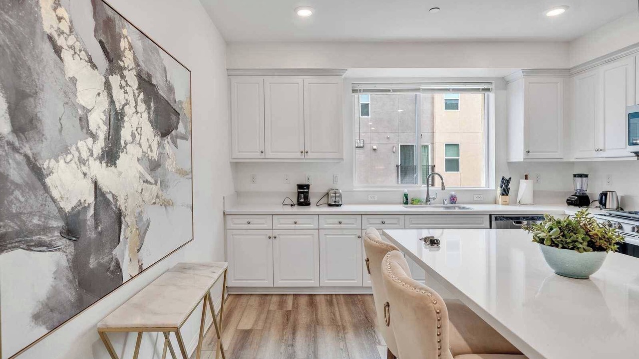 Photo of Kitchen in Irvine Business Complex