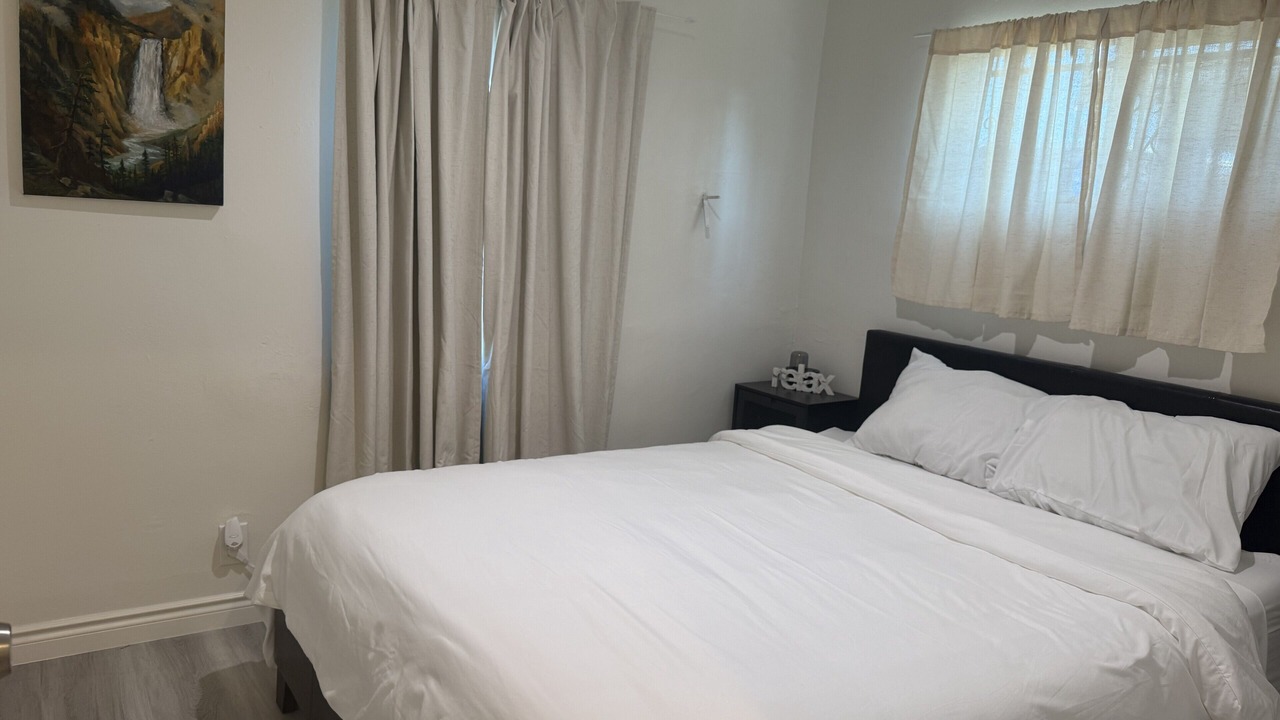 Photo of Bedroom in Los Angeles
