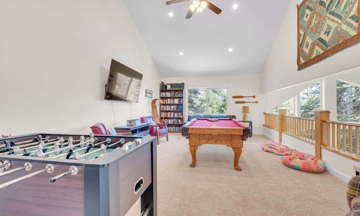Photo of Bedroom in Shaver Lake