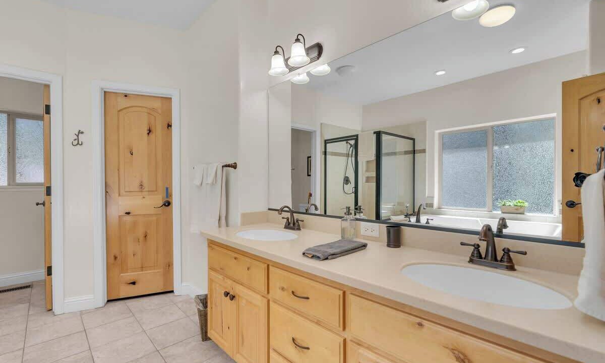 Photo of Bathroom in Shaver Lake