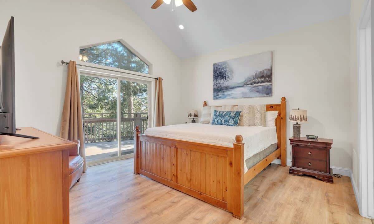 Photo of Bedroom in Shaver Lake