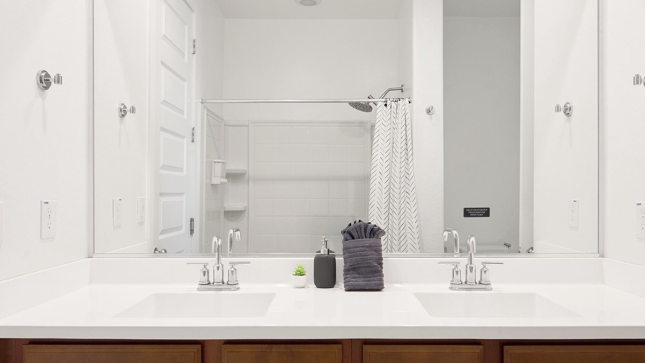 Photo of Bathroom in South Mountain