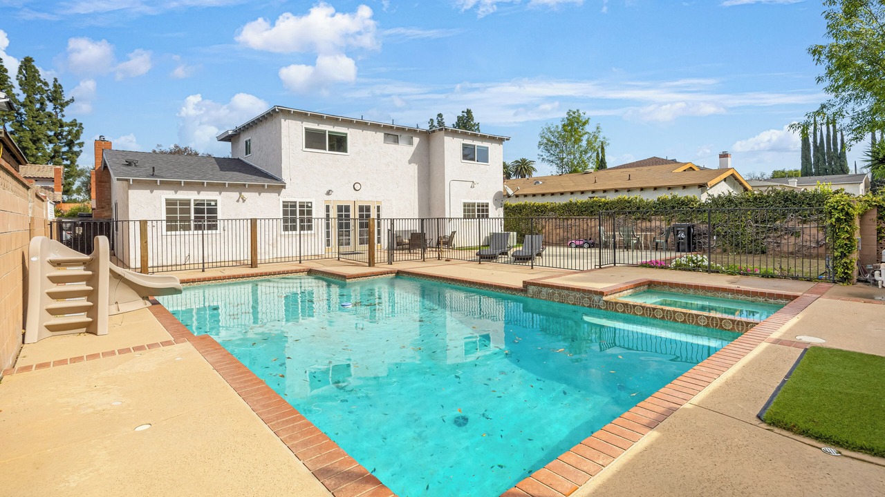 Photo of Outdoor in Tarzana