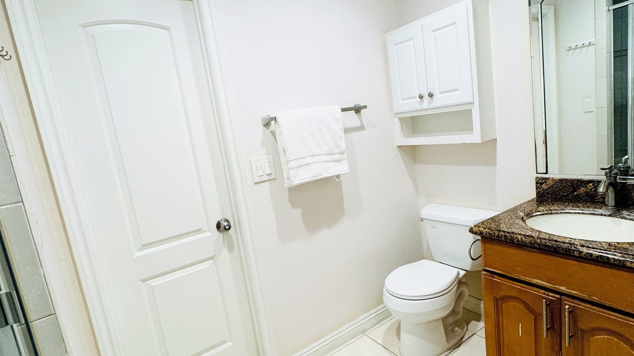Photo of Bathroom in Midway City